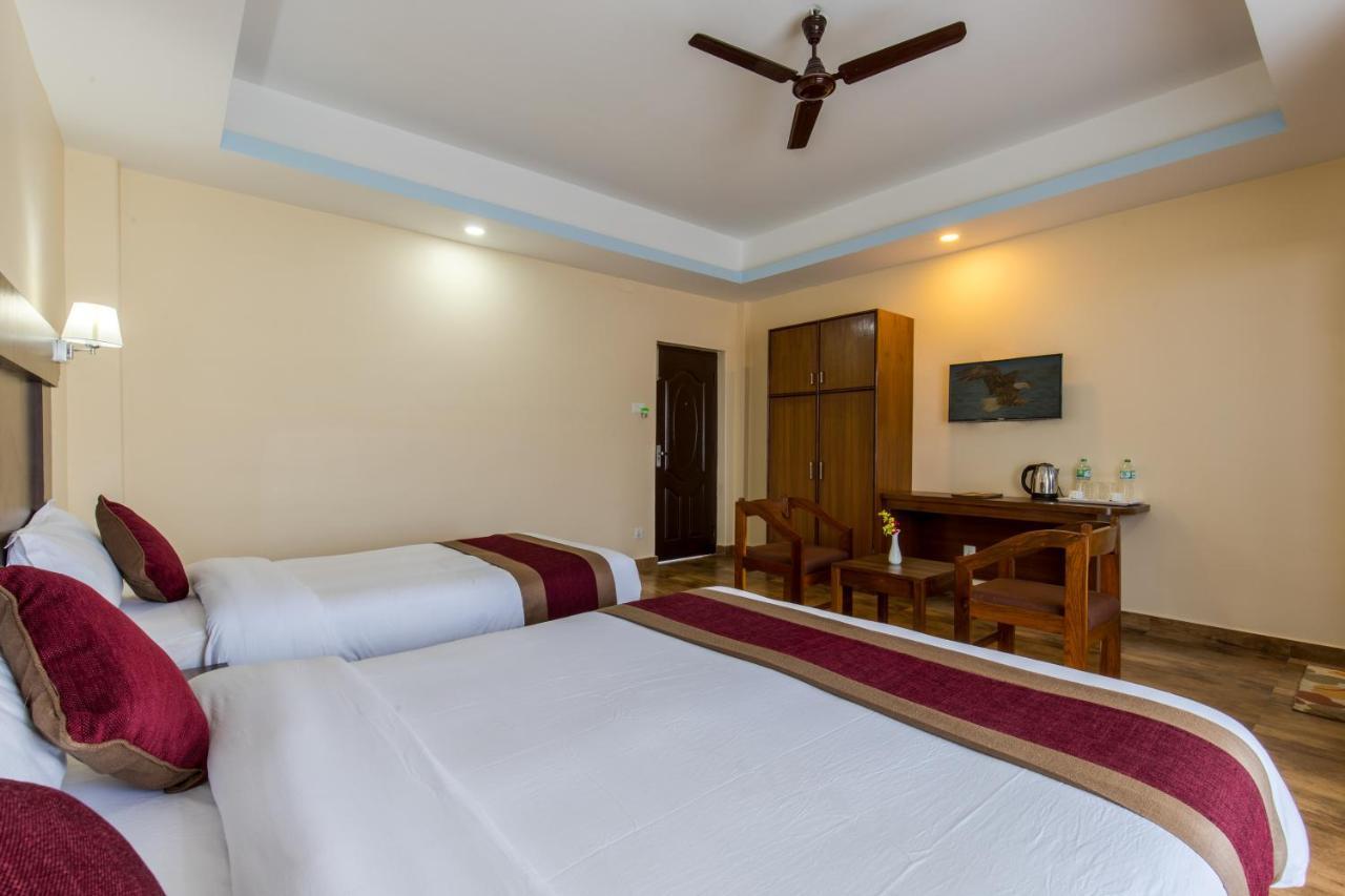 Hotel Snow Peak Pokhara Exterior foto